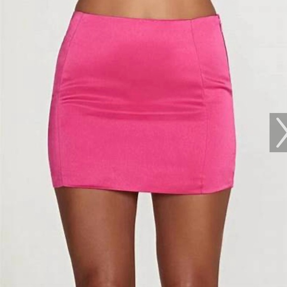 MESHKI ⭐️NWT Corset Top + Mini Skirt Set - Picture 9 of 15